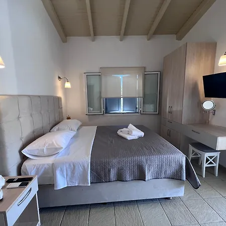 Aparthotel Kea Harbor 2 3*